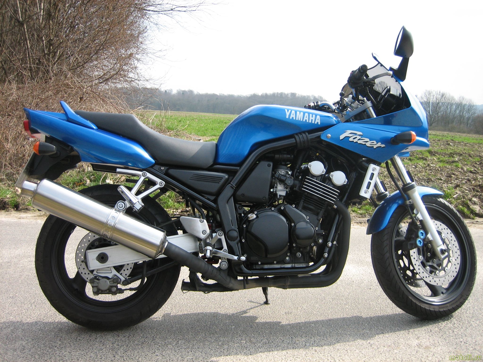 Тест-драйв мотоцикла Yamaha FZS600.