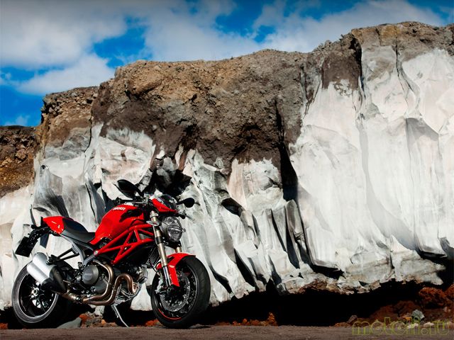 Информация по мотоциклу Ducati Monster 1100 EVO