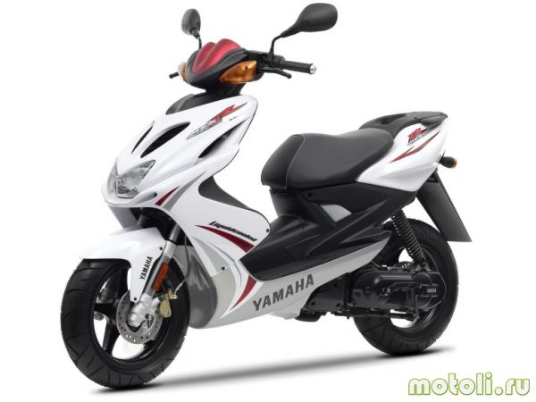 Motocykl Aerox R: specifikace, foto, video
